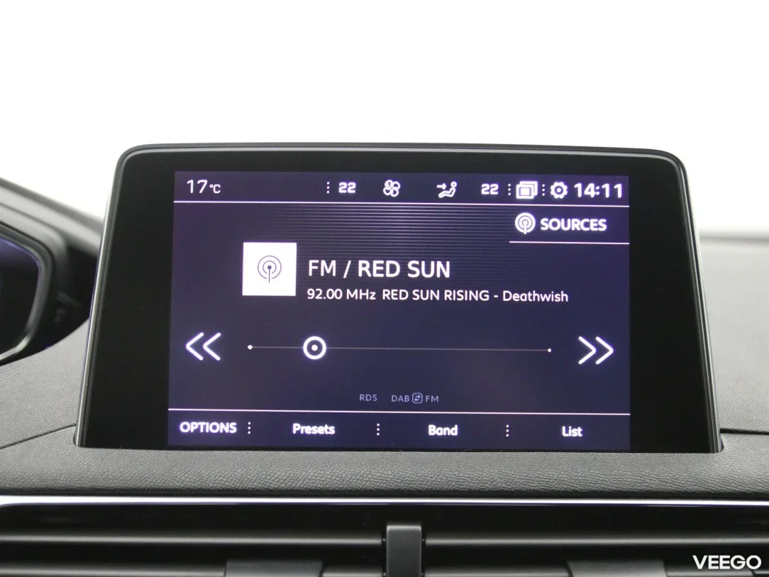 Peugeot 5008 1.5 96kW