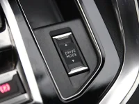 Peugeot 3008 1.5 96kW thumbnail