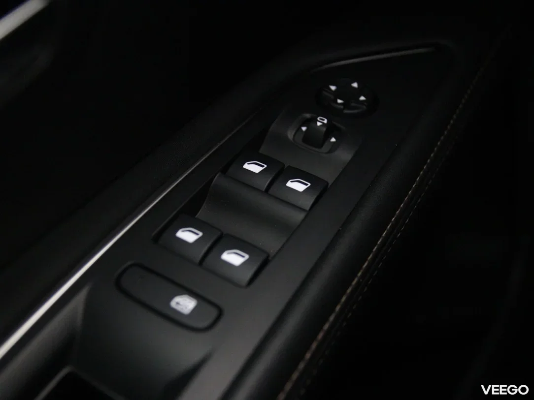 Peugeot 5008 1.5 96kW