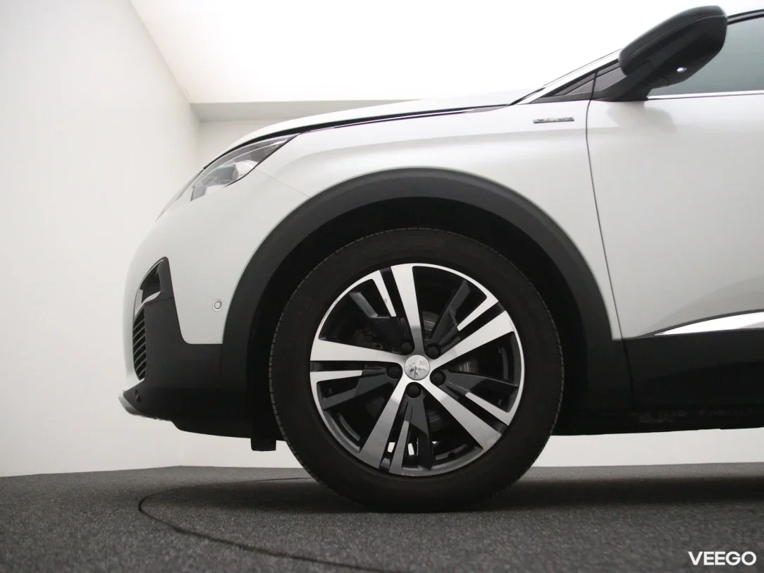 Peugeot 5008 1.5 96kW