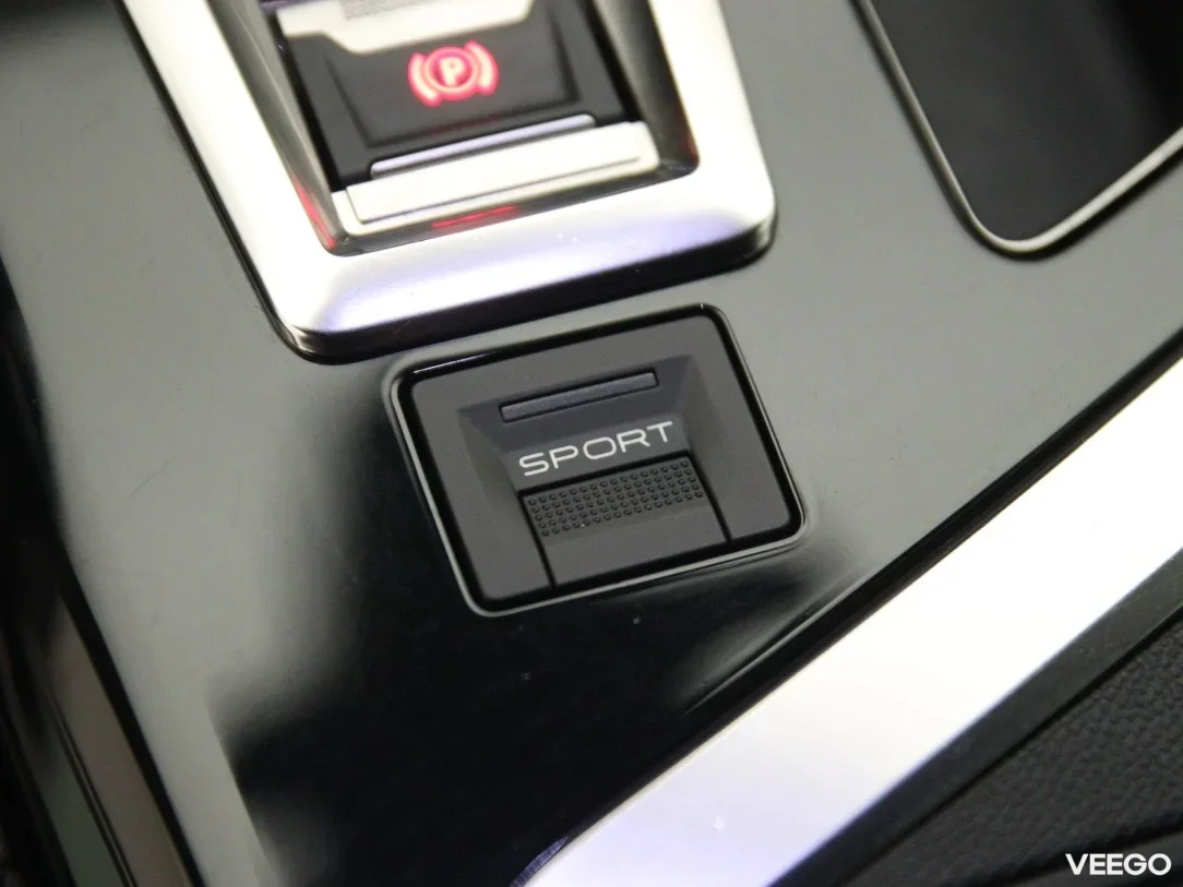 Peugeot 5008 1.5 96kW