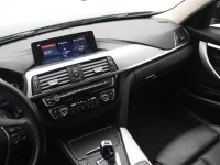 BMW 320 2 120kW thumbnail