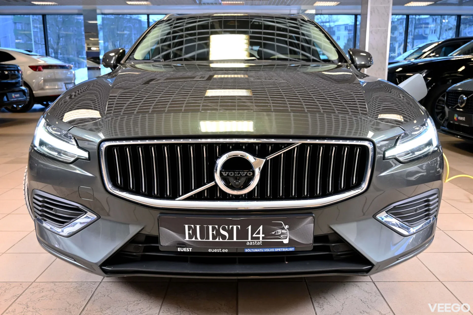 Volvo V60 T6 AWD H&K 4C INSCRIPTION XENIUM PRO INTELLI 2 258kW