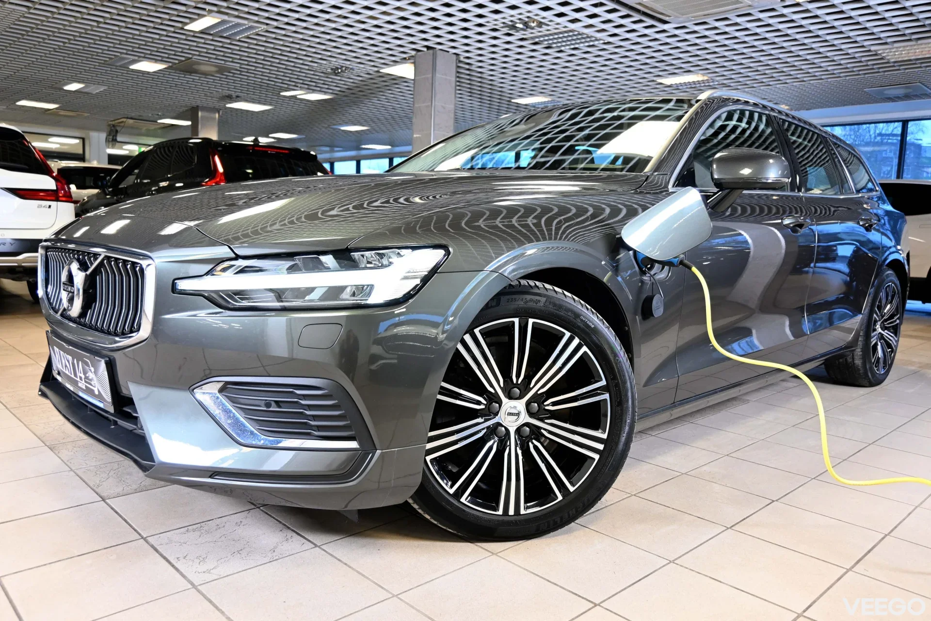 Volvo V60 T6 AWD H&K 4C INSCRIPTION XENIUM PRO INTELLI 2 258kW