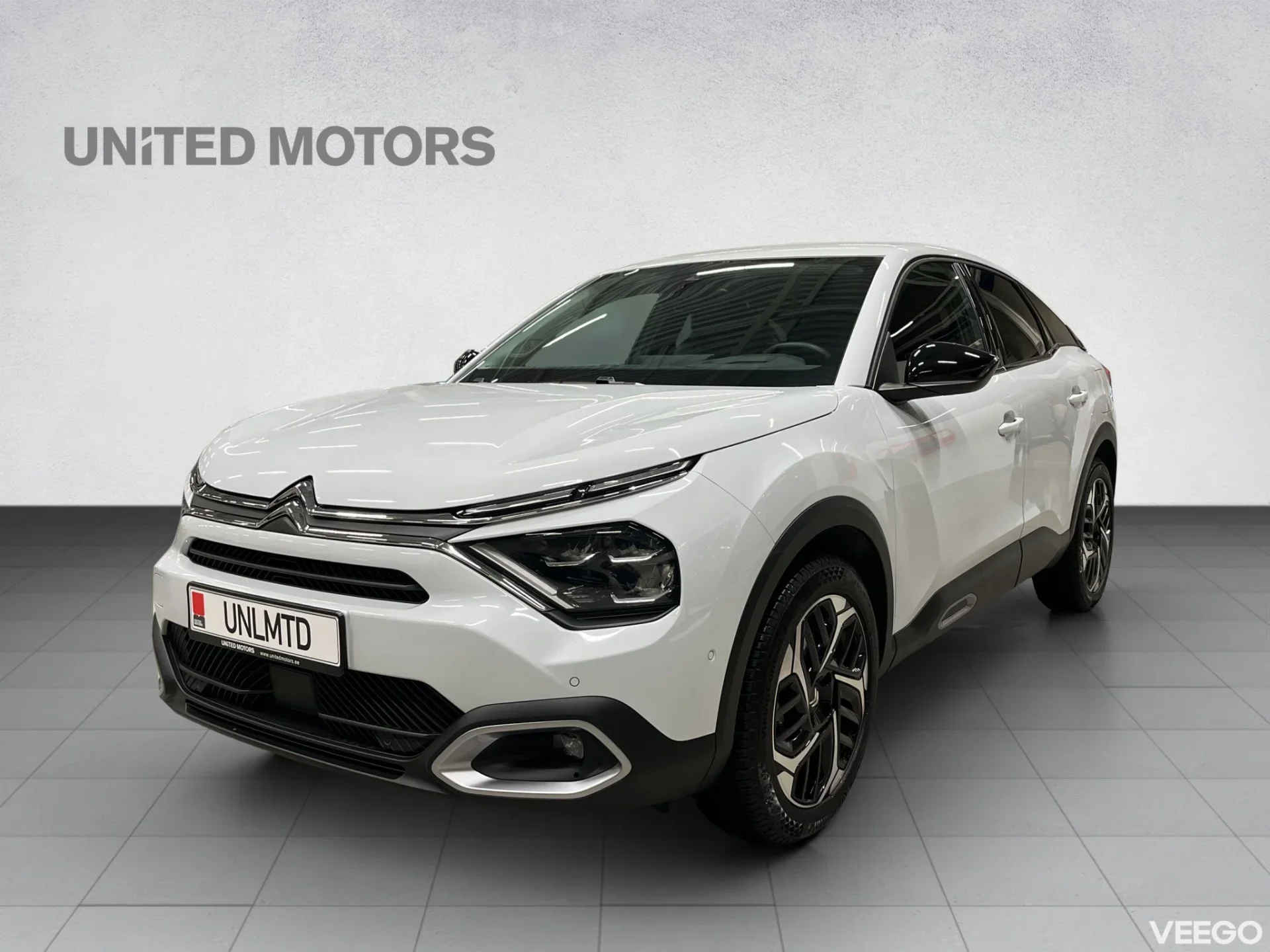 Citroen C4 Shine PureTech 130 AT 96kW