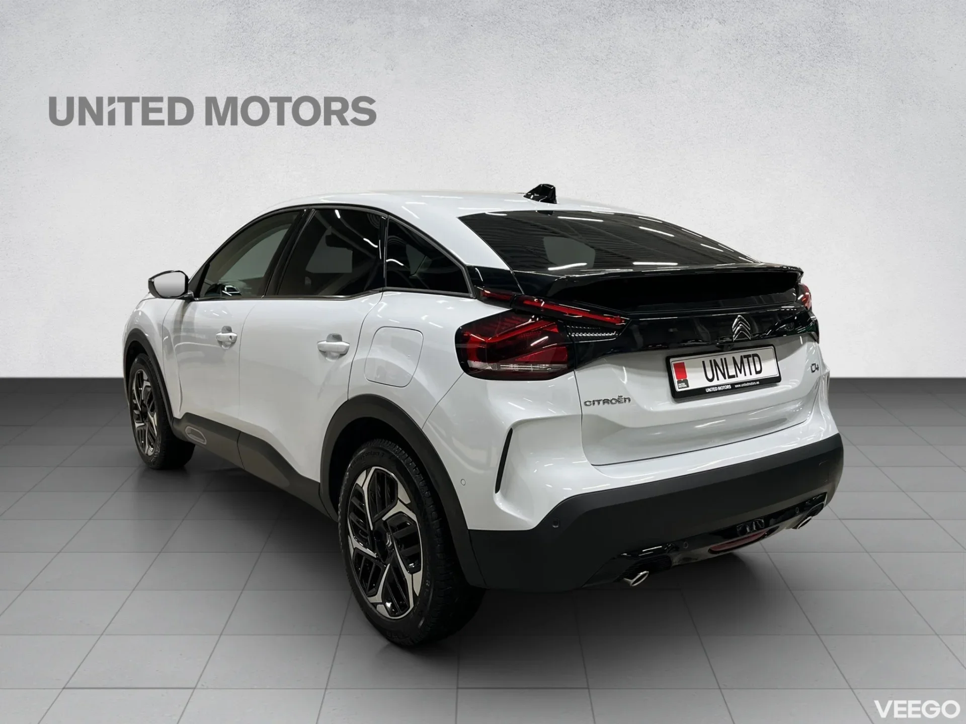 Citroen C4 Shine PureTech 130 AT 96kW