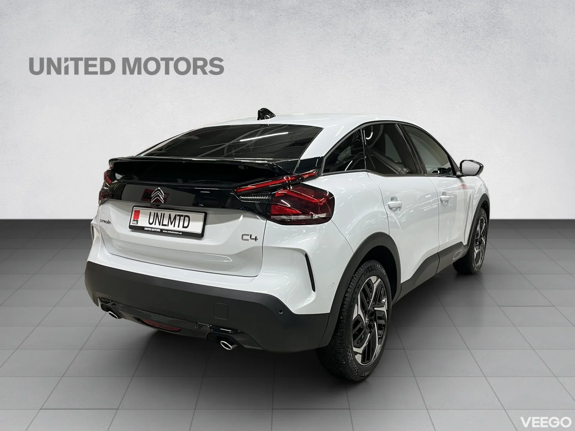 Citroen C4 Shine PureTech 130 AT 96kW