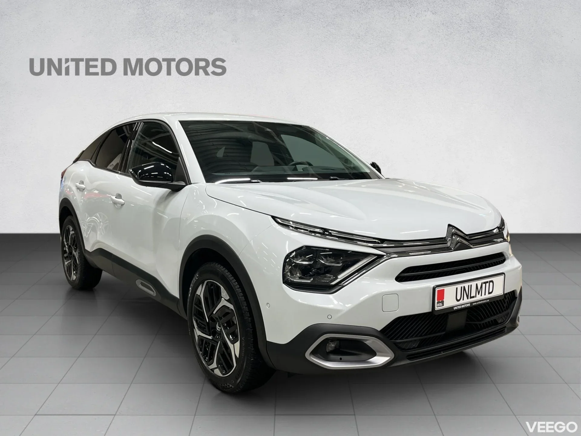 Citroen C4 Shine PureTech 130 AT 96kW