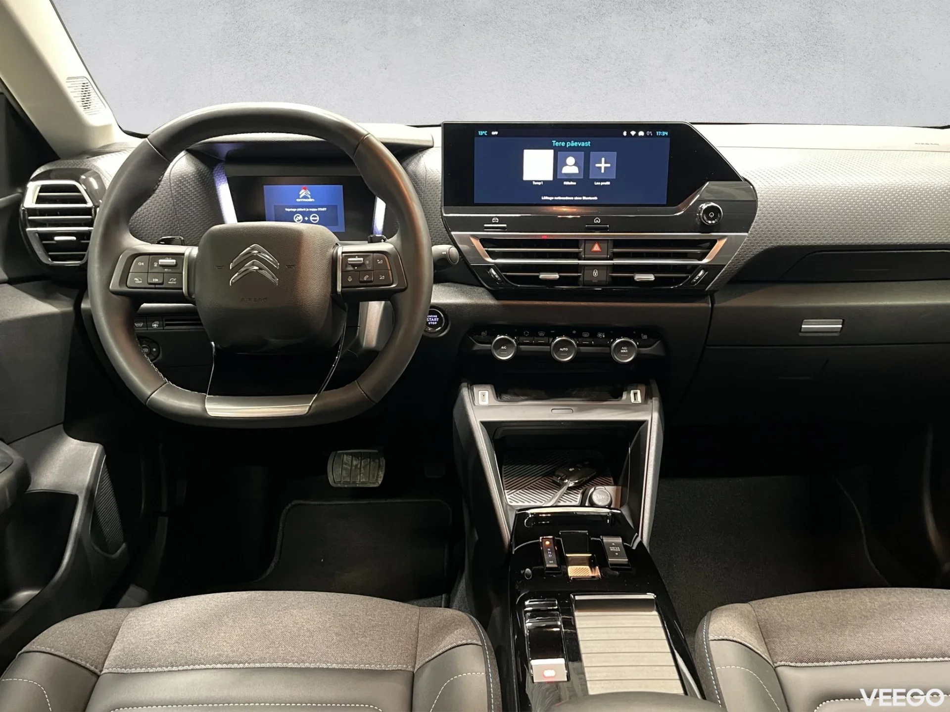 Citroen C4 Shine PureTech 130 AT 96kW