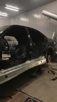 BMW 318 2.0 110kw thumbnail