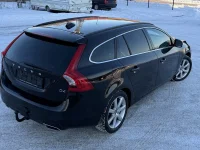 Volvo V60 Momentum Facelift 2 140kW thumbnail