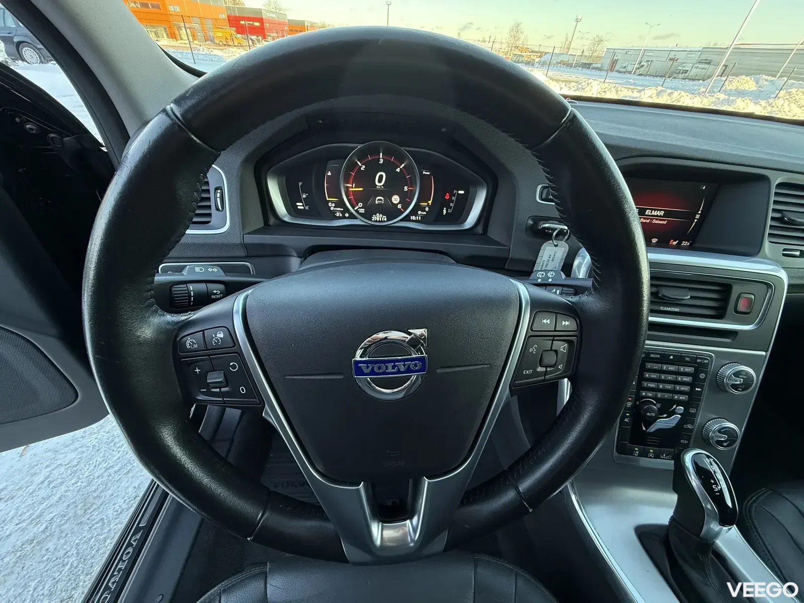 Volvo V60 Momentum Facelift 2 140kW