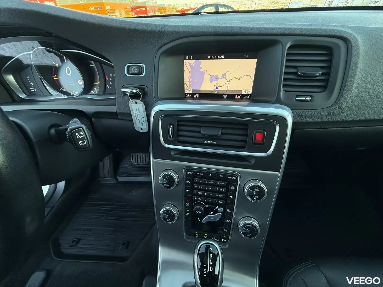 Volvo V60 Momentum Facelift 2 140kW