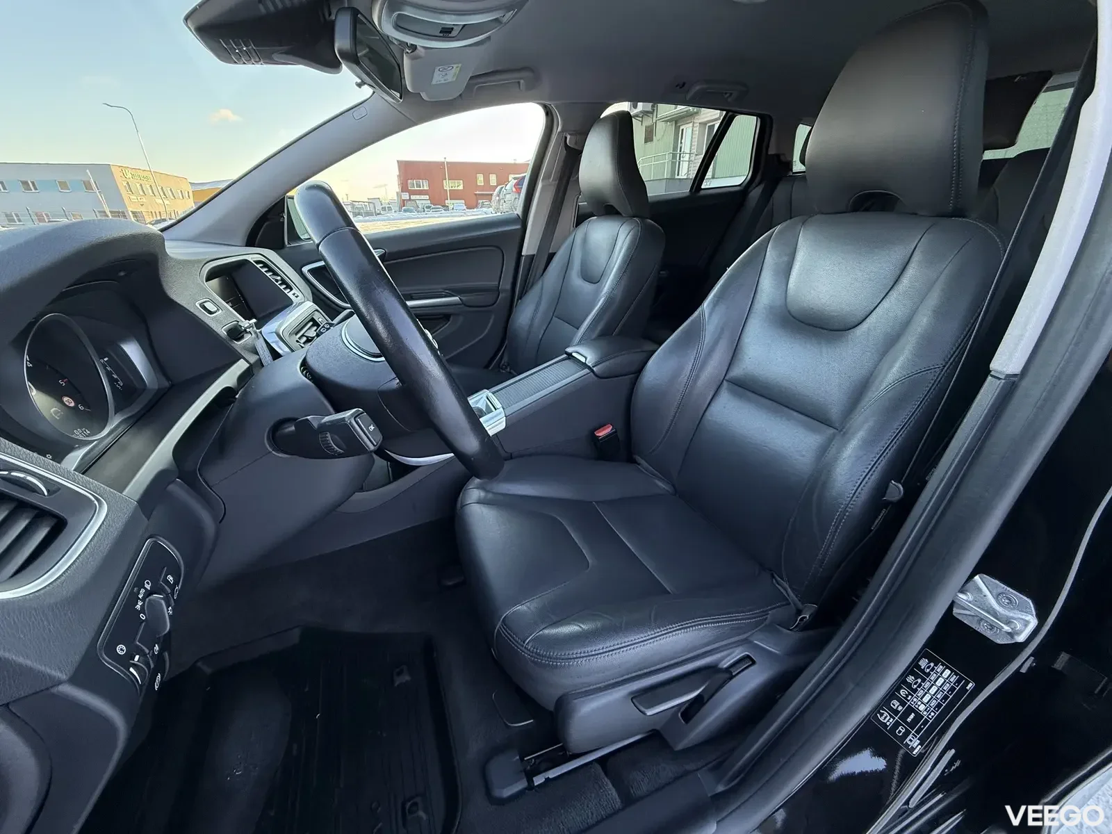 Volvo V60 Momentum Facelift 2 140kW