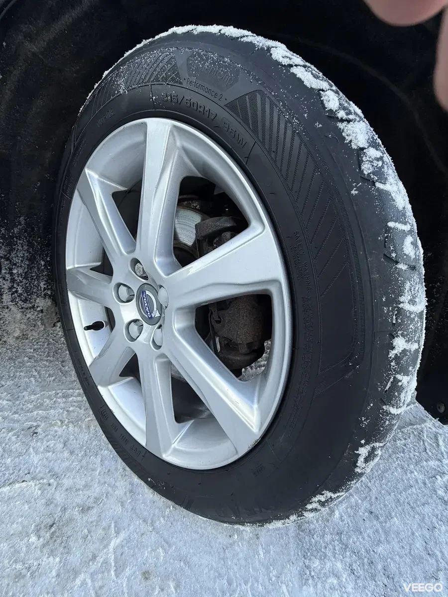 Volvo V60 Momentum Facelift 2 140kW