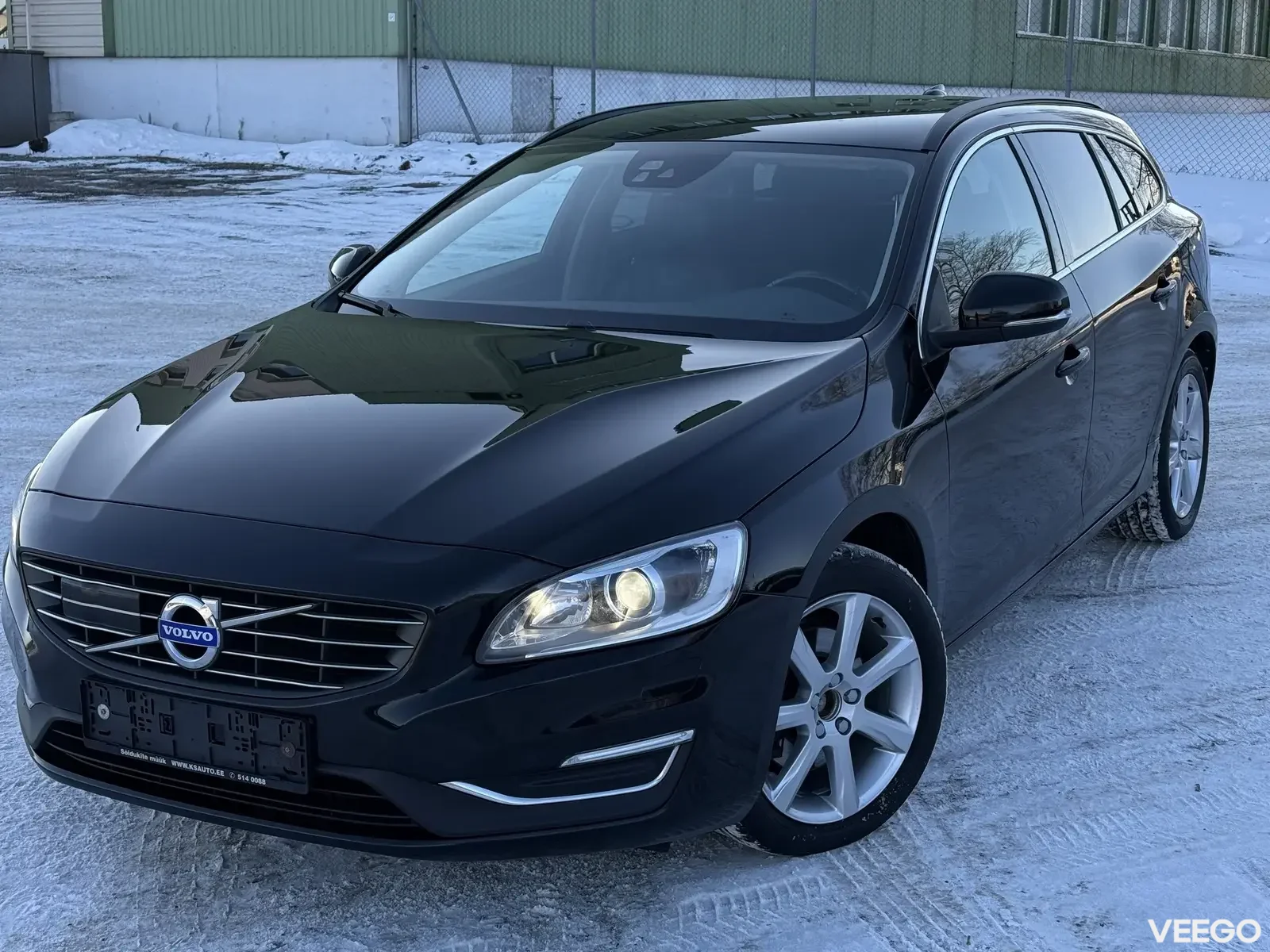 Volvo V60 Momentum Facelift 2 140kW