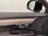 Volvo V90 Cross Country AWD Momentum 2 145kW thumbnail