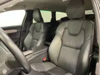 Volvo V90 Cross Country AWD Momentum 2 145kW thumbnail