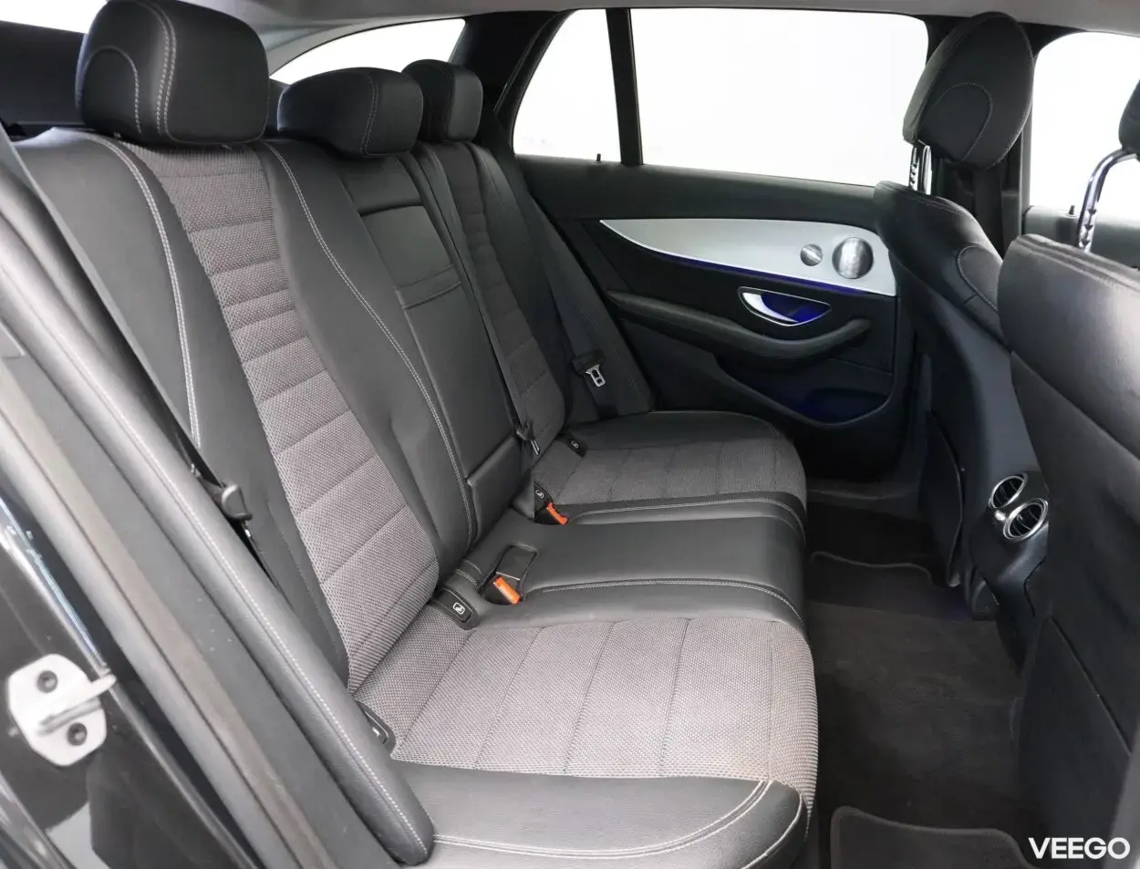 Mercedes-Benz E220 d T 4Matic Avantgarde 2 143kW
