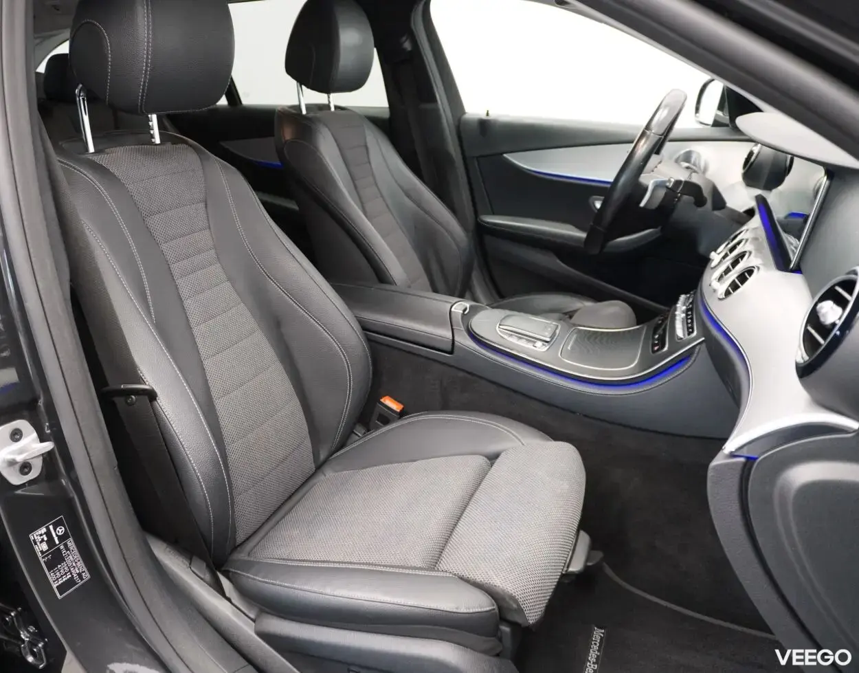 Mercedes-Benz E220 d T 4Matic Avantgarde 2 143kW