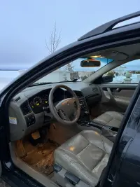 Volvo V70 2.4 120kW thumbnail