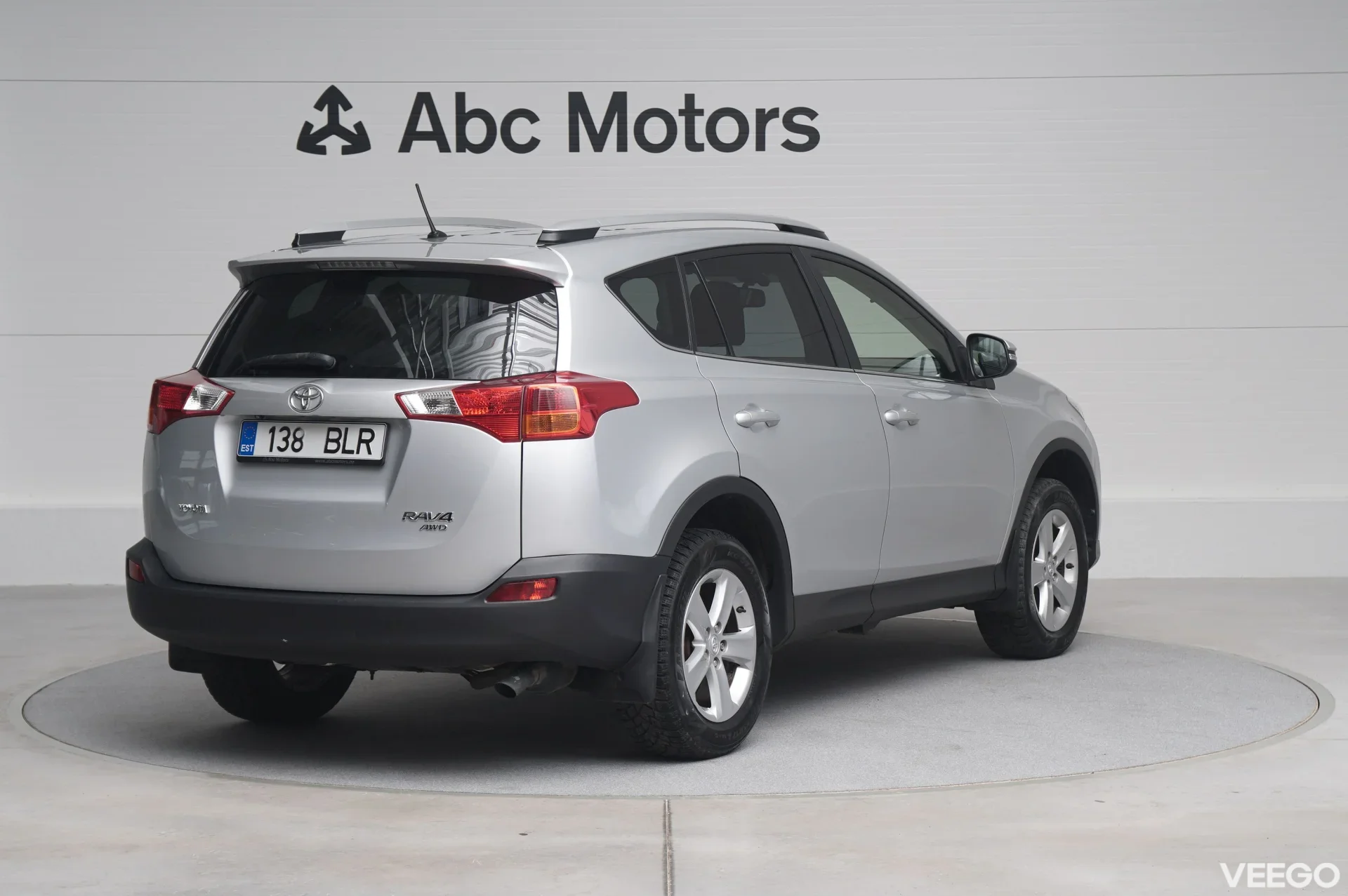 Toyota RAV4 Luxury 2 111kW