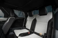 Land Rover Discovery D250 MHEV 249hk R Dynamic Pano 360 183kW thumbnail