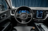 Volvo XC60 Recharge T6 AWD Plus Dark Panorama Drag 257kW thumbnail