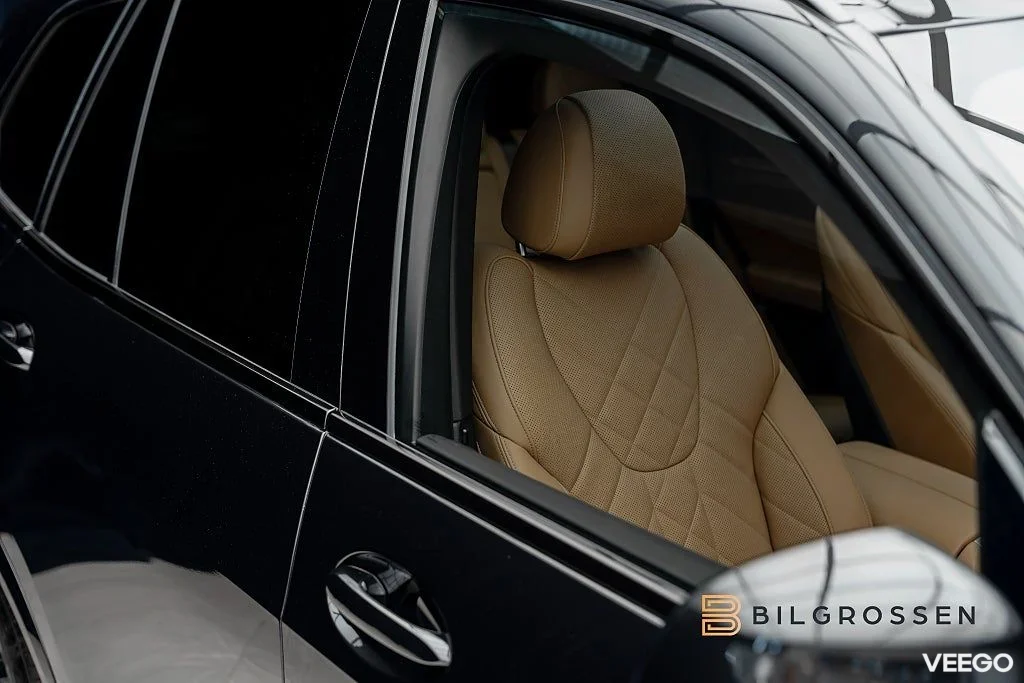 BMW X5 xDrive50e M Sport B&W Panorama HUD Luftfjädring 360kW