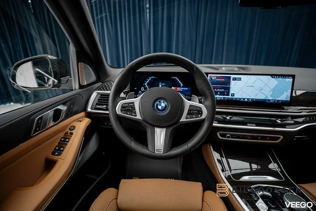 BMW X5 xDrive50e M Sport B&W Panorama HUD Luftfjädring 360kW