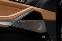 BMW X5 xDrive50e M Sport B&W Panorama HUD Luftfjädring 360kW thumbnail