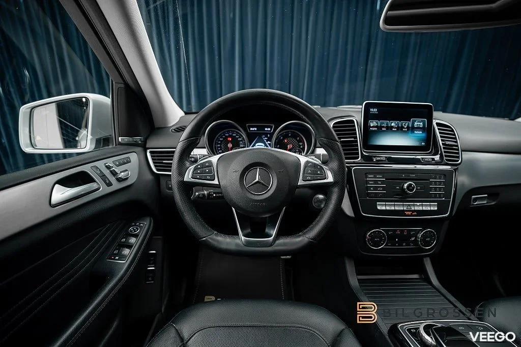 Mercedes-Benz GLE350 350 d 4MATIC Pano H/K 360 Luftfjädring 190kW