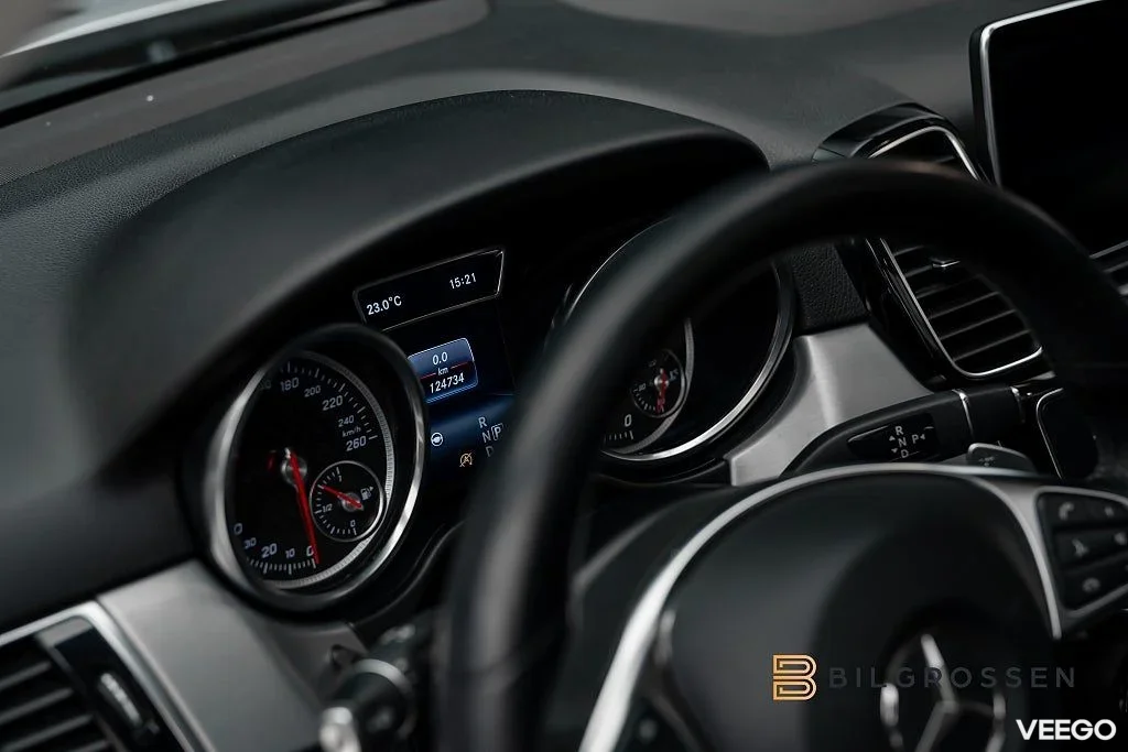 Mercedes-Benz GLE350 350 d 4MATIC Pano H/K 360 Luftfjädring 190kW