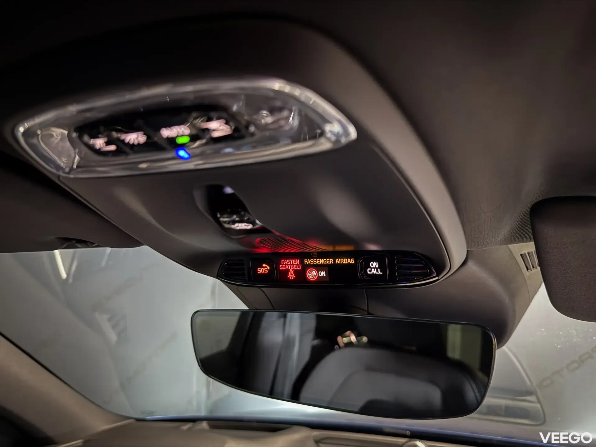 Volvo V60 T6 AWD R-Design PLUG-IN H 2.0 186kW