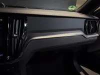 Volvo V60 T6 AWD R-Design PLUG-IN H 2.0 186kW thumbnail